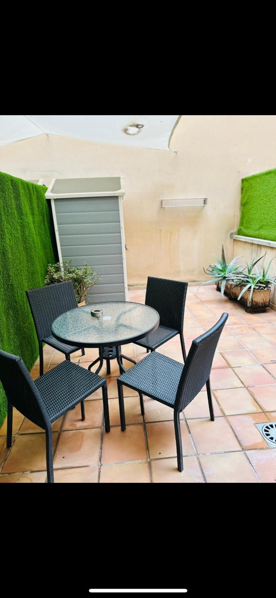 Con Terraza En Florida E2